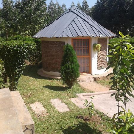 Plastic Bottles House Entebbe Luaran gambar