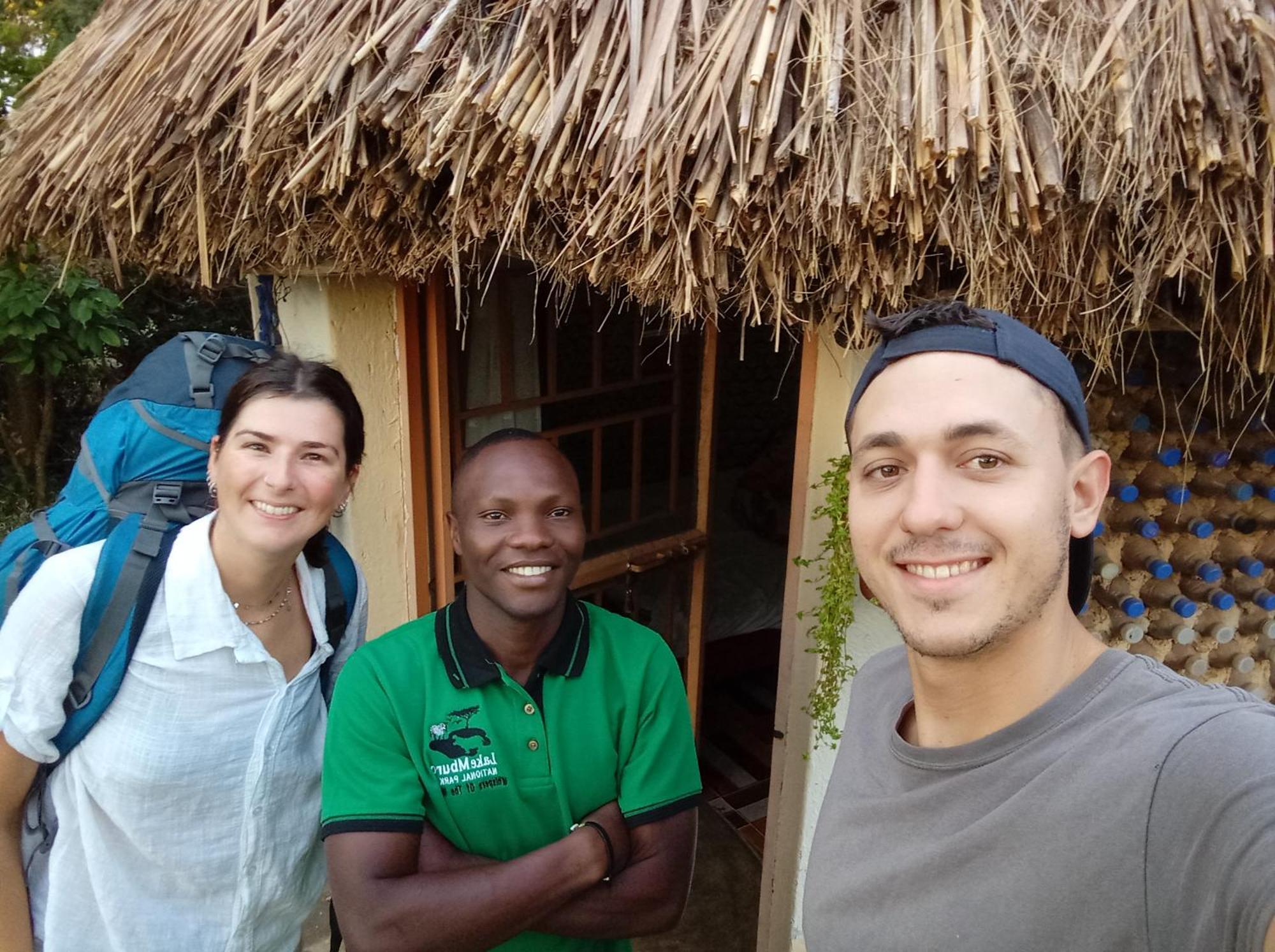 Plastic Bottles House Entebbe Luaran gambar