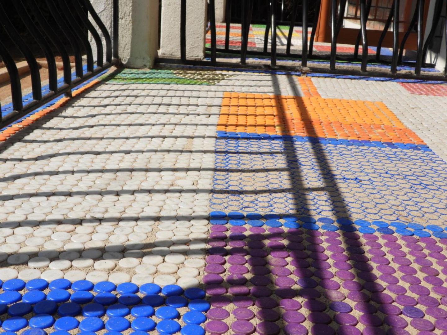 Plastic Bottles House Entebbe Luaran gambar