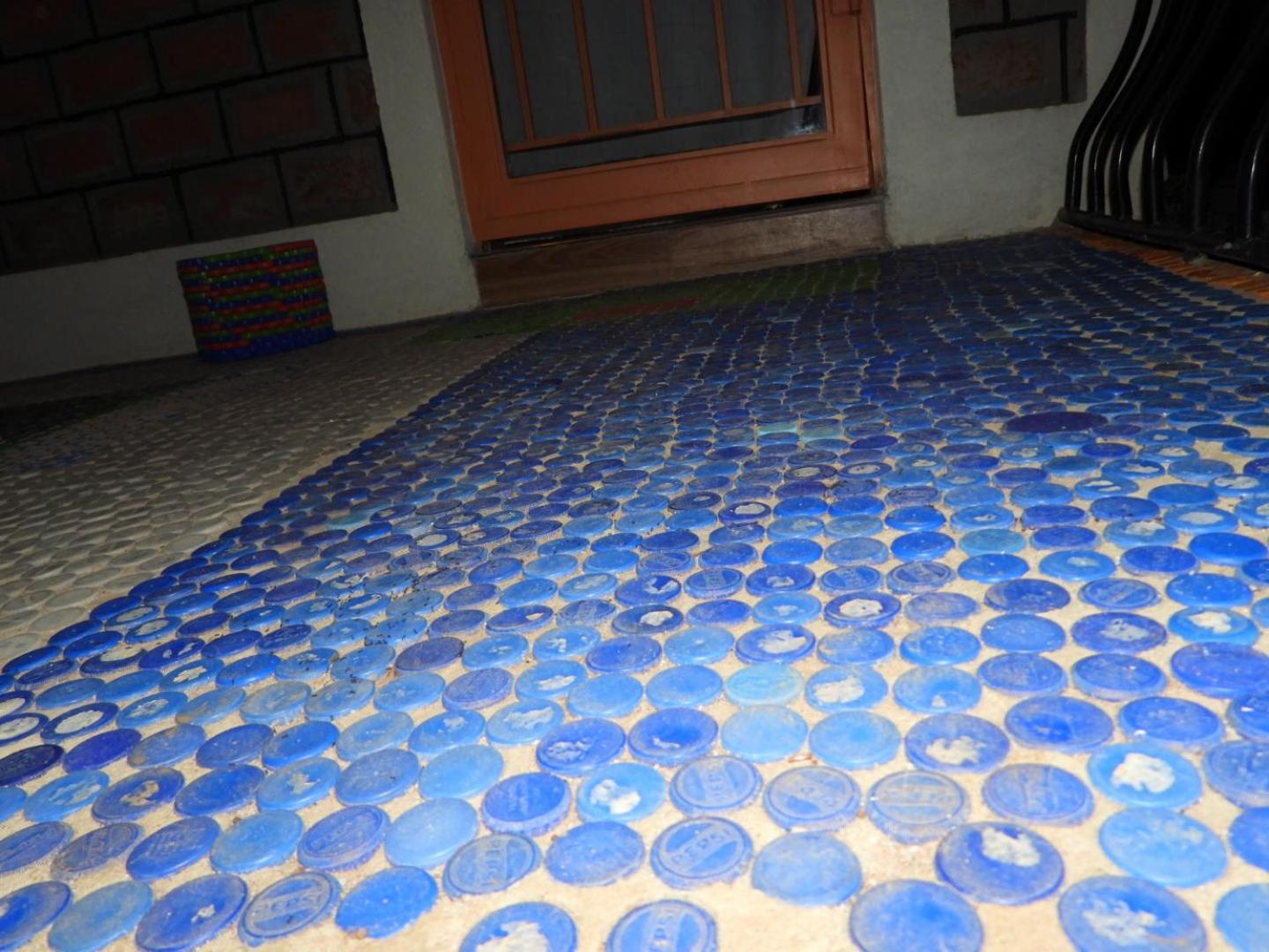 Plastic Bottles House Entebbe Luaran gambar